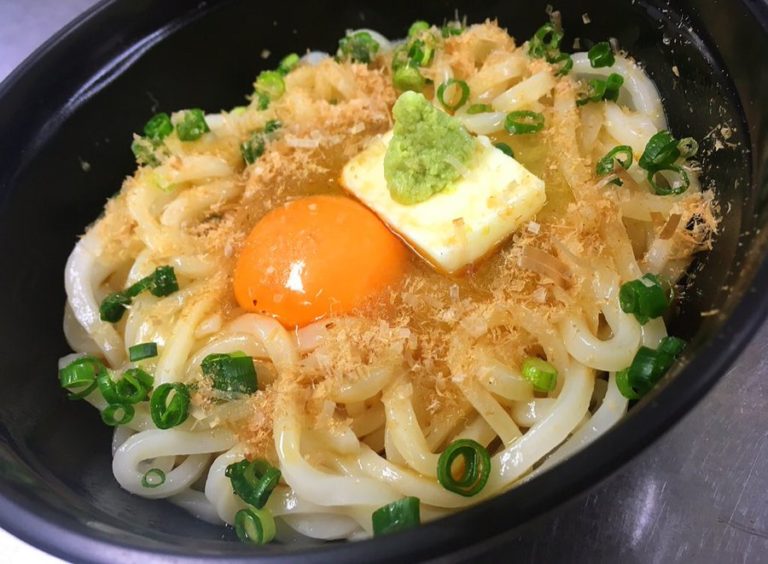 わさびバター釜玉うどん 料理研究家リュウジのバズレシピ Com